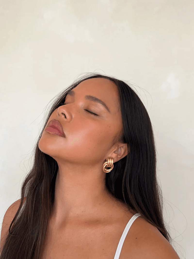 Connie | Knot Earrings