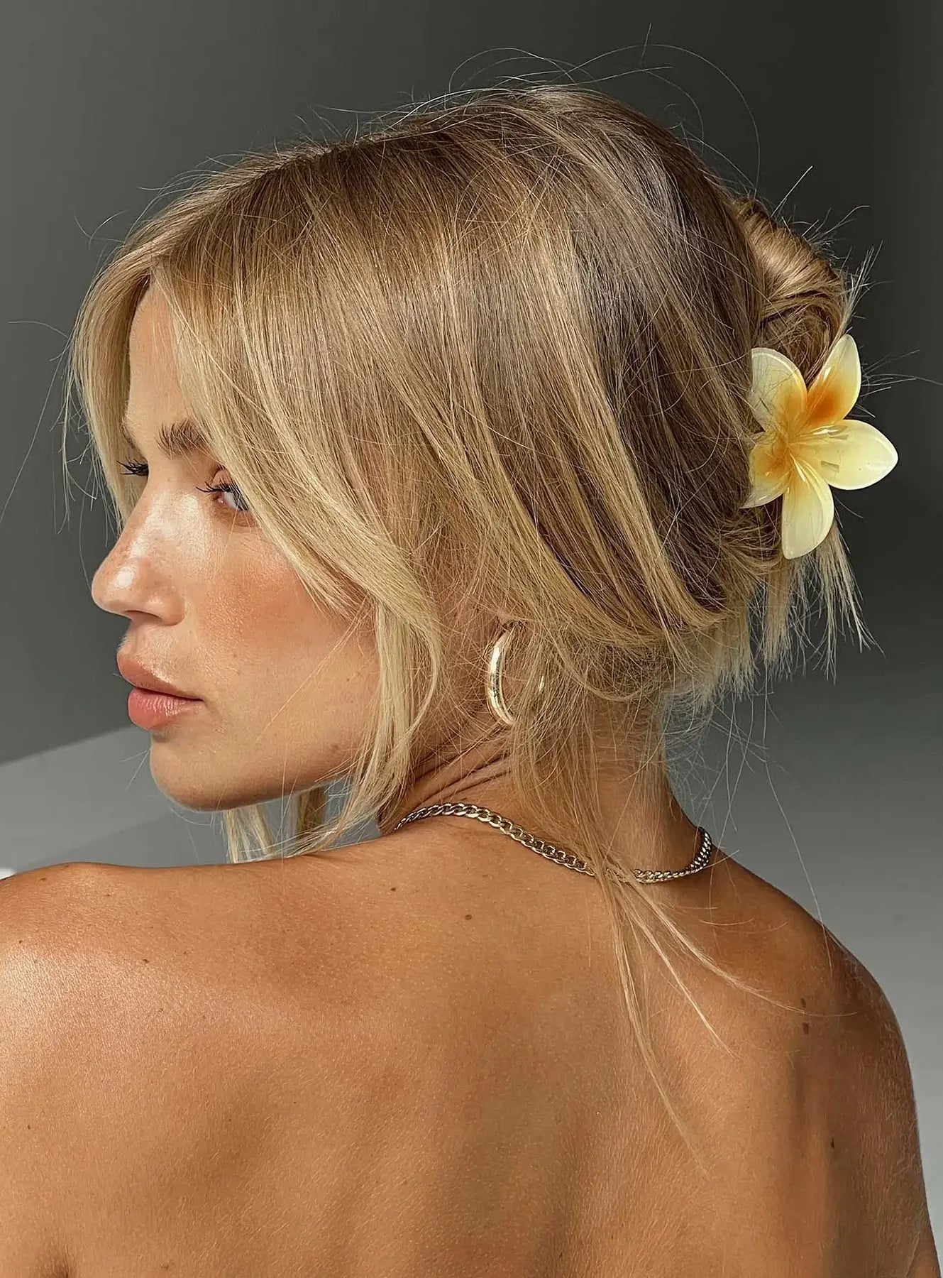 Brooklyn | Glossy Flower Hairclip