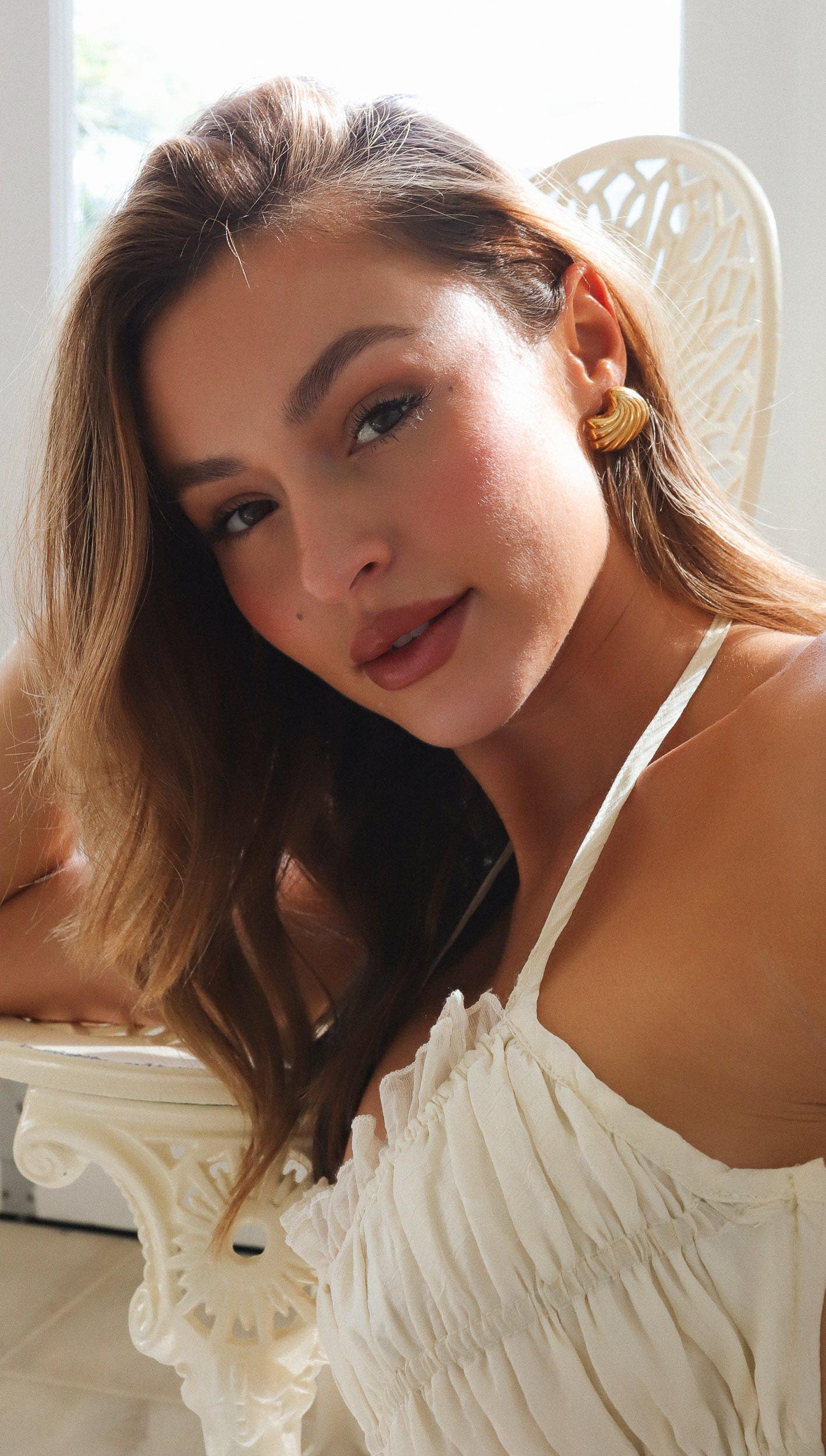 Emery | Gold Seashell Earrings