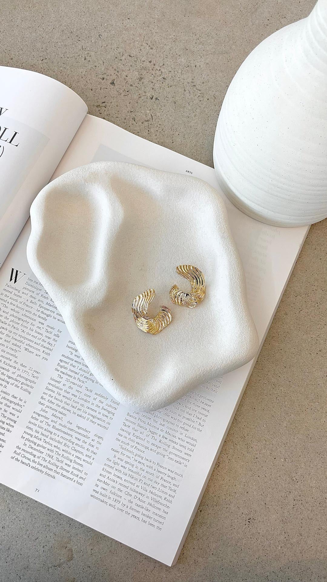 Blake | Gold Wavy Textured Earrings
